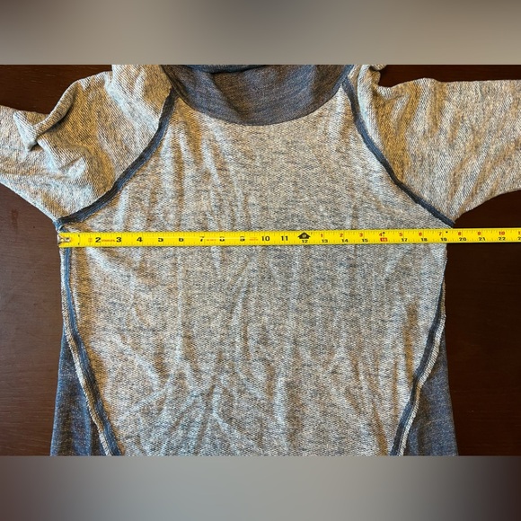 KÜHL women’s Nova pullover. Cowlneck. Size large. - Picture 6 of 10